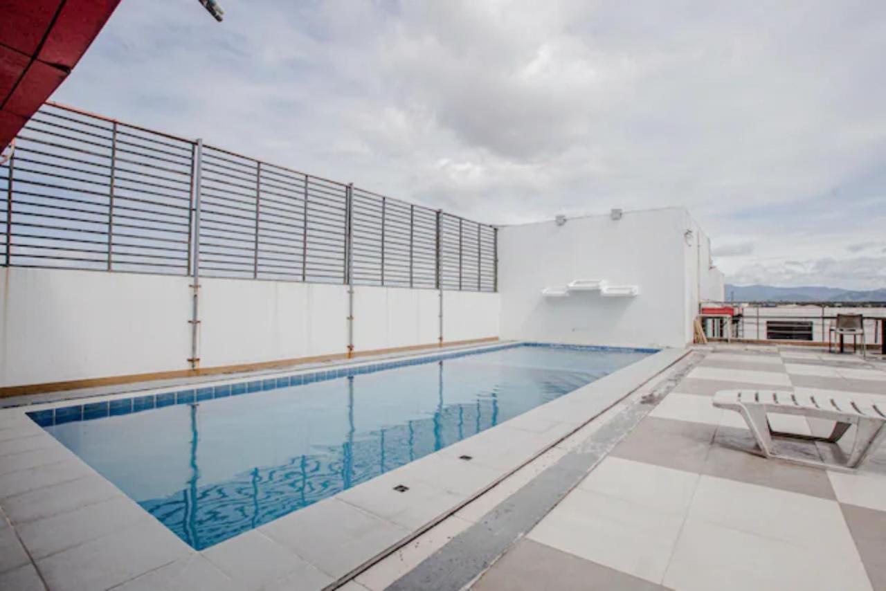 Oyo 637 Fox Hotel Quezon City Buitenkant foto