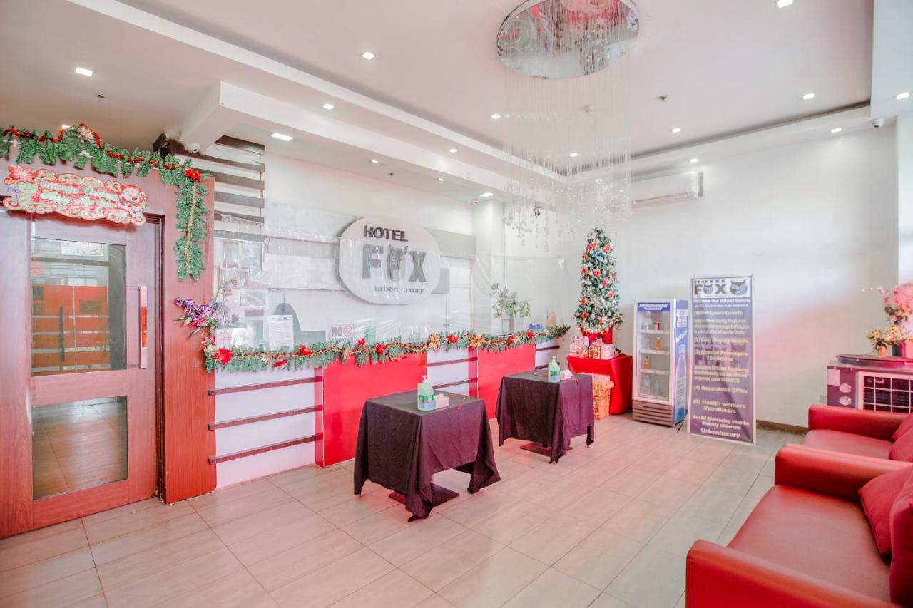 Oyo 637 Fox Hotel Quezon City Buitenkant foto