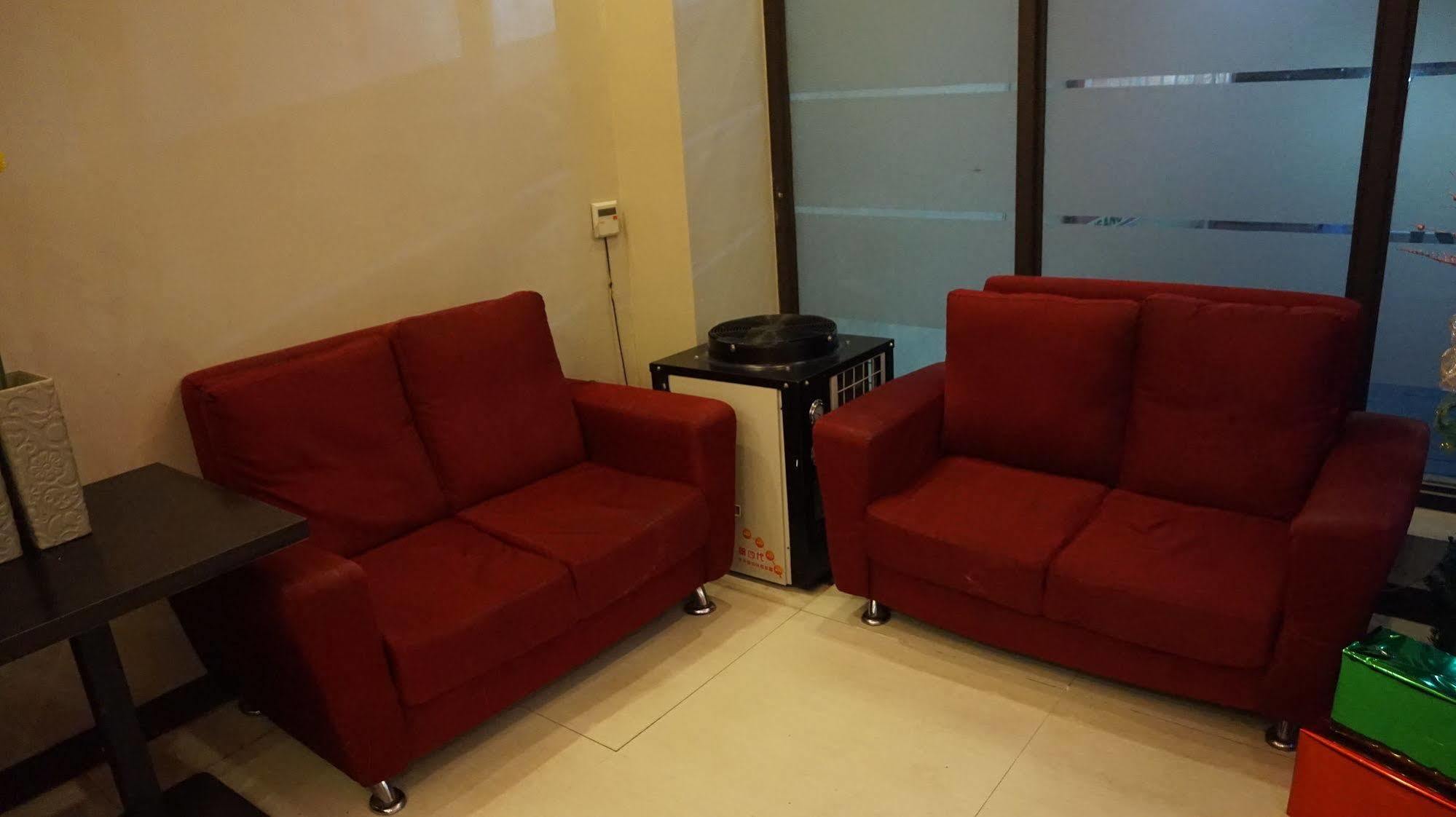 Oyo 637 Fox Hotel Quezon City Buitenkant foto