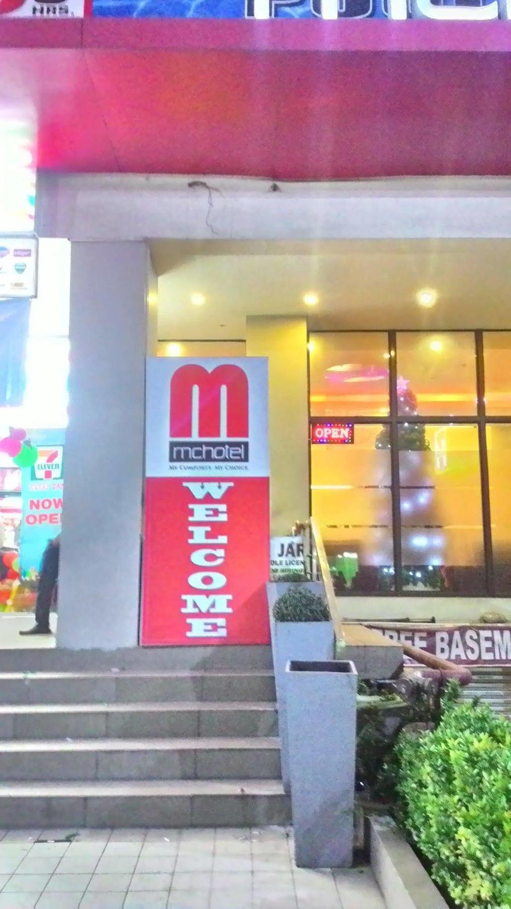 Oyo 637 Fox Hotel Quezon City Buitenkant foto